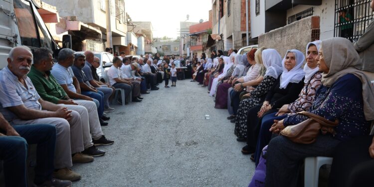 Suphiye Özen için Mersin’de kurulan taziyeye ziyaret