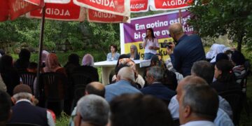 Mûş’taki halk buluşmaları sürüyor: Kürt halkının kimliği ve dilini bu ülkeye kabul ettireceğiz