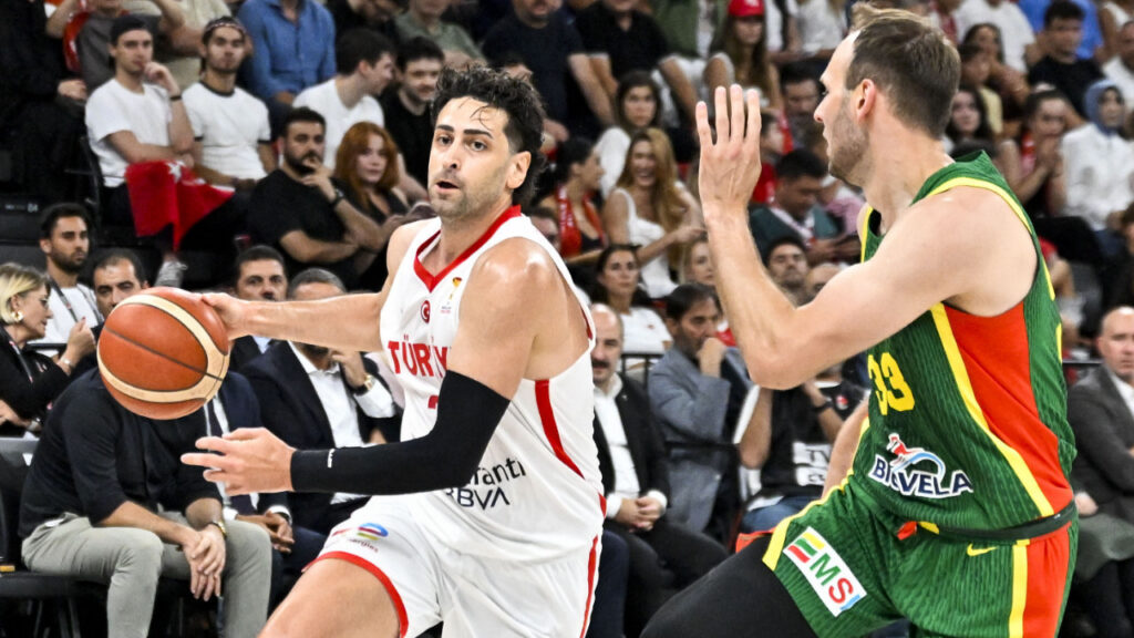 12 Dev Adam Dünya Kupası Elemelerinde İzlanda'ya Konuk Oluyor: Mutlak Parola Galibiyet