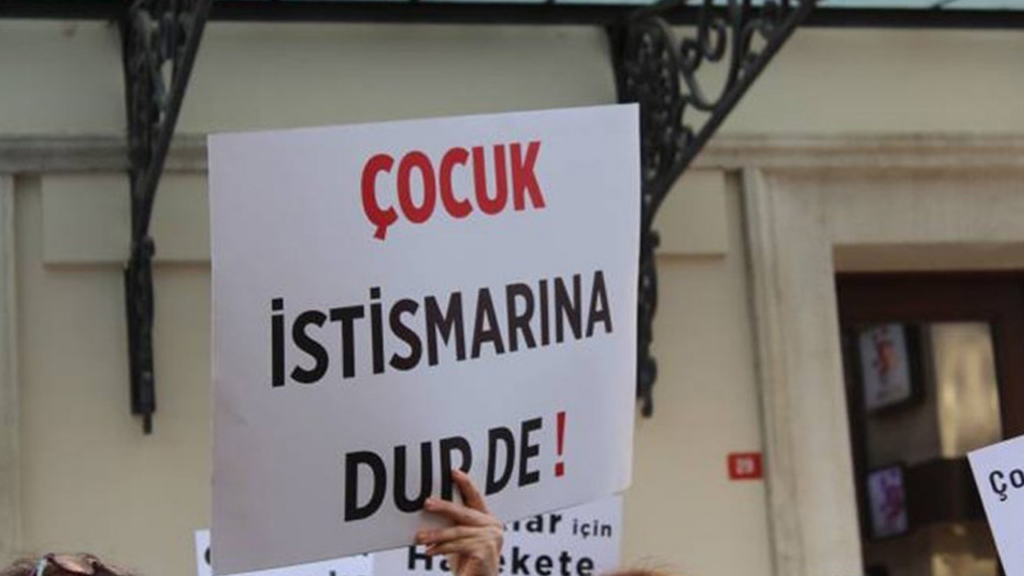15 Yaşındaki Çocuğa İğrenç Tuzak: Bakanlık Harekete Geçti