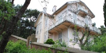 Ada Dostları Derneği ve TYS, Hüseyin Rahmi Gürpınar Evi önünde açıklama yapacak: ‘Bellek yok olmasın’