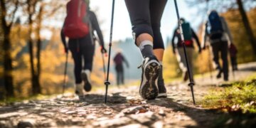 Yürüyüşü daha etkili hale getiriyor: Nordic Walking nedir, faydaları nelerdir?