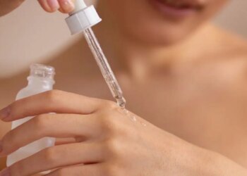 Batık ve çilek bacak görünümüne son: Pürüzsüz bacaklar için 3 doğal yöntem