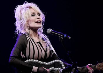 Country müziğin efsanesi Dolly Parton 80 yaşında hayatını kaybetti