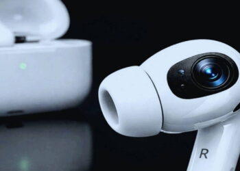 Apple, kameralı AirPods modelini iptal etti mi, etmedi mi?