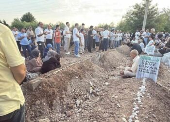 Amed’de hayatını kaybeden 7 kişi defnedildi