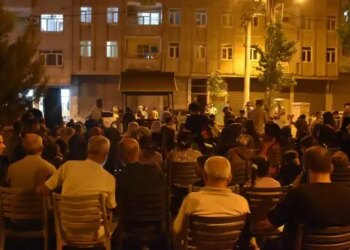 Rezan’da uyuşturucu ve çeteleşmeye karşı halk toplantısı