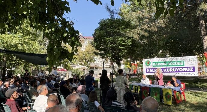 Uçar: Cumhuriyeti demokratikleştirmeliyiz