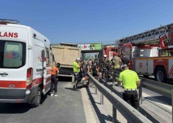 3 kentte trafik kazası: 6 kişi yaşamını yitirdi