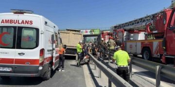 3 kentte trafik kazası: 6 kişi yaşamını yitirdi