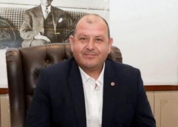 Menderes Belediyesi Başkanı Çiçek tutuklandı