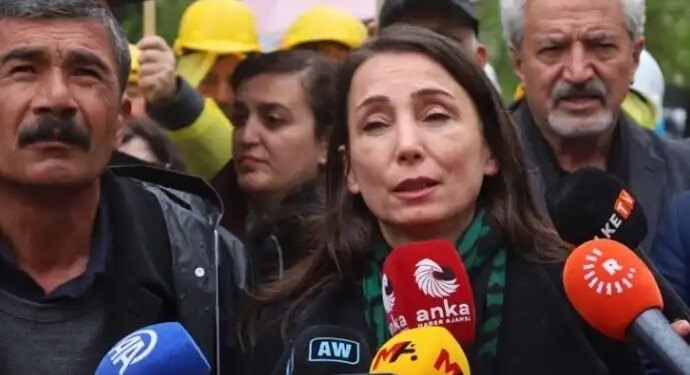 Hatimoğulları’ndan Çakır ve Aksu’nun tutuklanmasına tepki