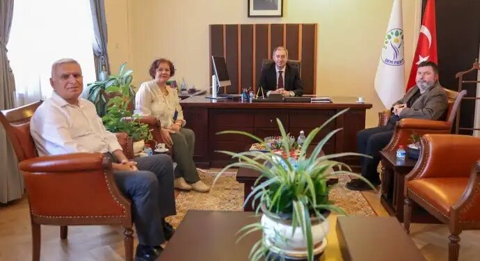 Bakırhan, Abhazya temsilcileri ile görüştü