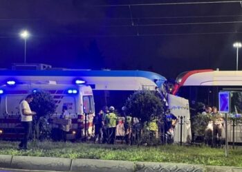 İstanbul’da tramvaylar çarpıştı: 9 yaralı