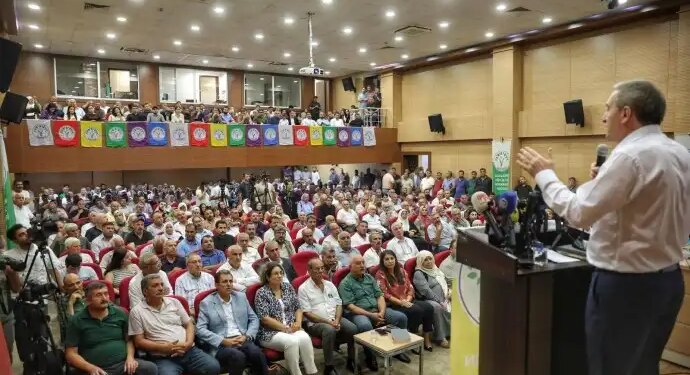 Bakırhan: Yasa kapı araladı, mücadeleye devam edeceğiz