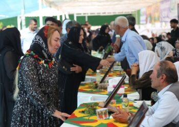 Wan’da taziye 2’nci gününde devam ediyor