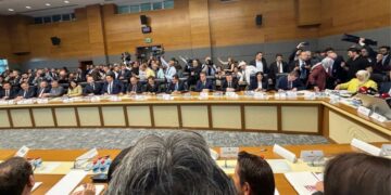 Adalet Komisyonu toplantısı başladı: Feti Yıldız Abdullah Öcalan’ın çağrısını okudu