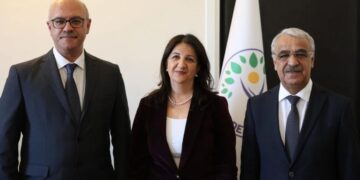 İmralı Heyeti’nden açıklama: Dolaşıma sokulan metinler süreci sabote ediyor