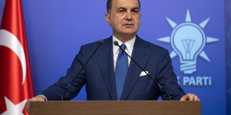 AK Parti'den DEM Parti'ye Sert Tepki: 'Partimizi ve Hükümetimizi Hedef Alan İfadeleri Reddediyoruz'