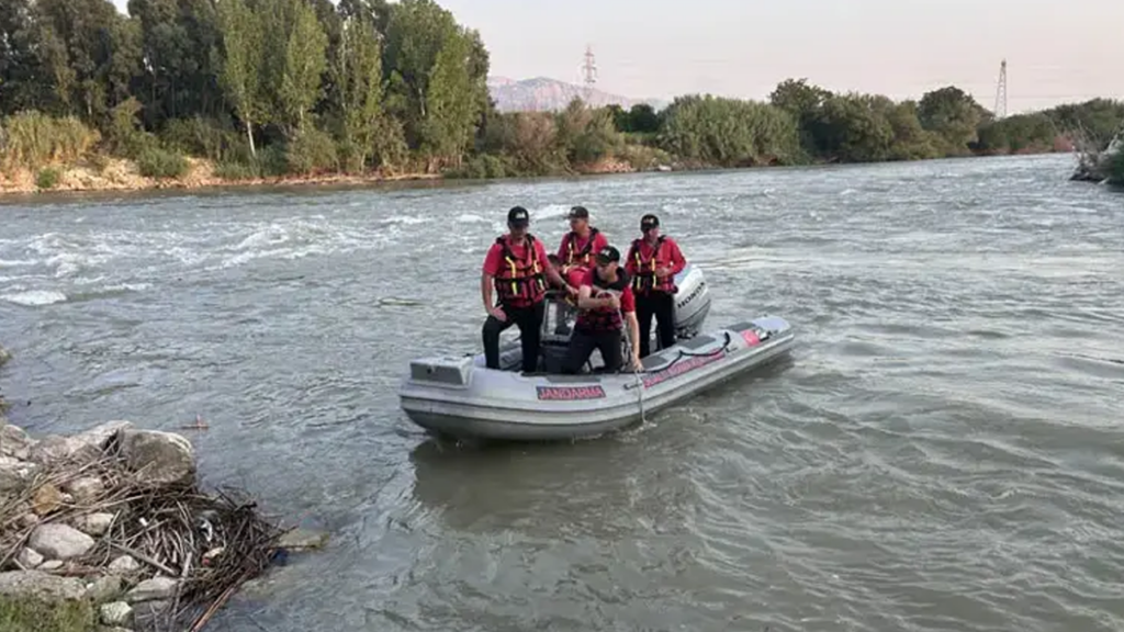 Adana'dan Acı Haber... Nehirde Kaybolan 2 Çocuktan Birinin Cesedine Ulaşıldı