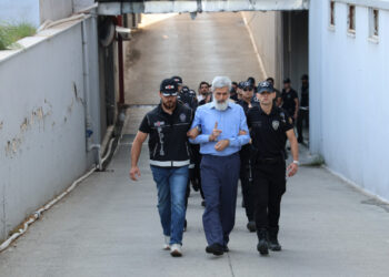 Alparslan Kuytul ve Eşi Tutuklandı