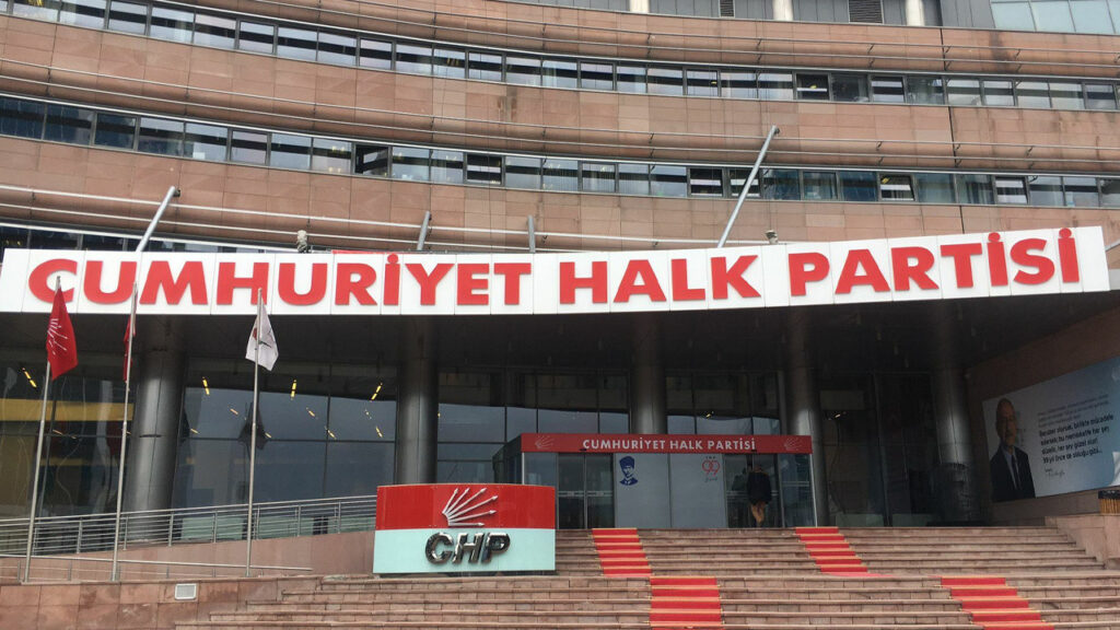 CHP'de YENİ Parti Depremi Depremi Sürüyor: 4 Belediye Başkanı İstifa Etti