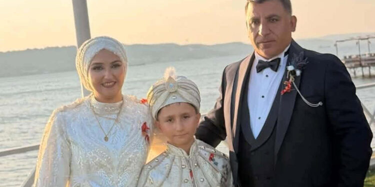 Çanakkale'de İkinci 'Böcek Ailesi' Vakası: Böcek İlacından Zehirlenen 9 Yaşında Yusuf Öldü, Anne Yoğun Bakımda