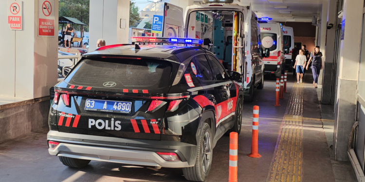 Çocuk İstismarı Şüphelisine Hastanede Silahlı Saldırı: 2 Ağır Yaralı