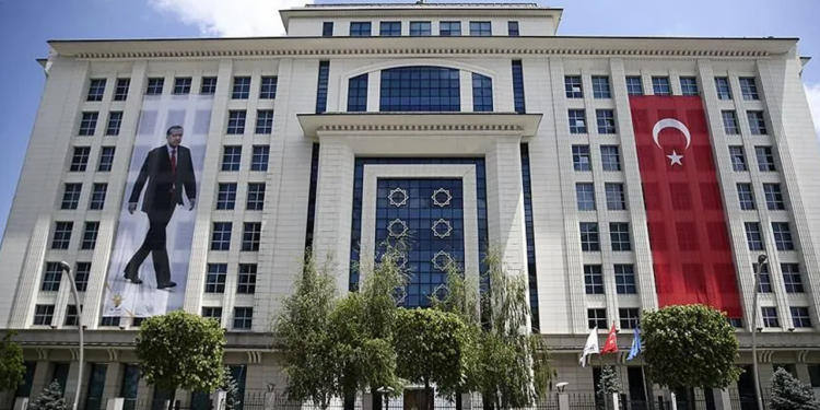 Cumhurbaşkanı Erdoğan'ın Onayı Bekleniyor: Bir Belediye Başkanı Daha AK Parti Yolunda