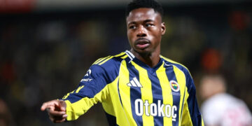Fenerbahçe'de Bir Veda Daha: Musaba da İngitere'nin Yolunu Tuttu