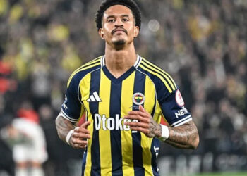 Fenerbahçe'nin Yıldızı Roma Yolunda! Oosterwolde İçin Dev Teklif
