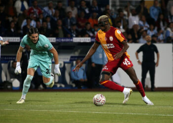 Galatasaray, Erzurum'da Gol Olup Yağdı: Osimhen Yıldızlaştı