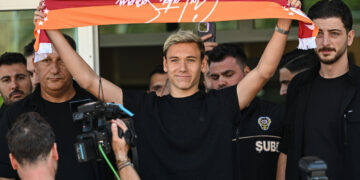 Galatasaray KAP Bildirimini Yaptı! Aleksey Batrakov'un Maliyeti Belli Oldu