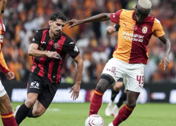 Galatasaray'a Çorum Şoku! 10 Kişiyle Puanı Kaptı