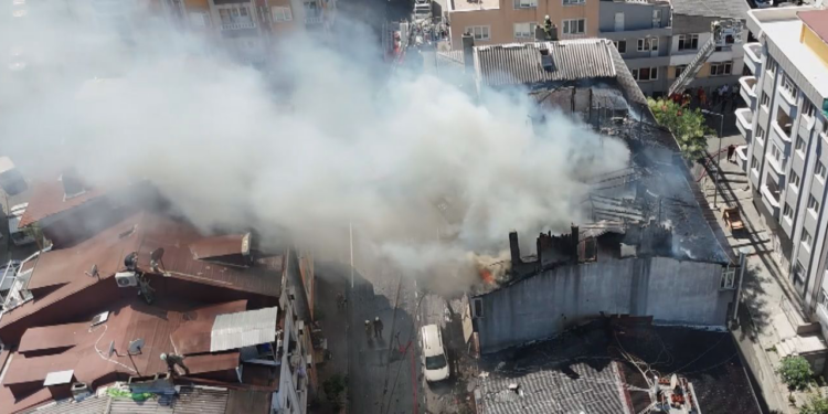 Gaziosmanpaşa'da Yangın Faciası: Bir Kişinin Cesedine Ulaşıldı