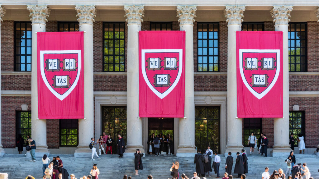 Harvard Üniversitesi'nde Kadavra Skandalı! Cesetleri Parçalayıp Satmışlar