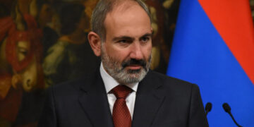 Hükümetinin İstifasını Veren Paşinyan Yeniden Başbakan Olarak Atandı