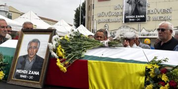 Mehdi Zana son yolculuğuna uğurlandı