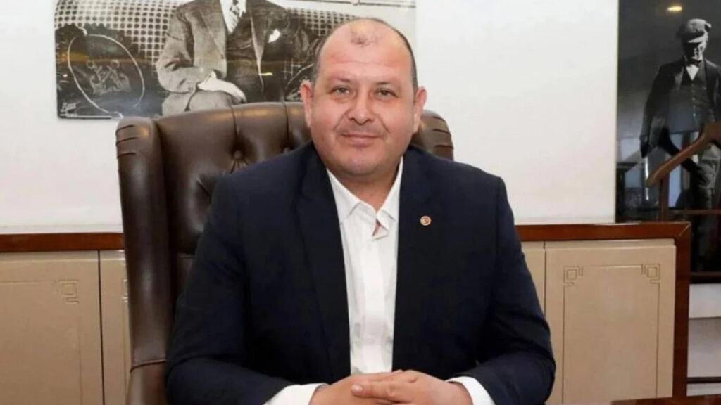 İhracı İstenmişti! CHP'li Menderes Belediye Başkanı İlkay Çiçek Partiden İstifa Ettiğini Duyurdu