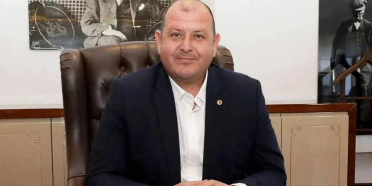 İhracı İstenmişti! CHP'li Menderes Belediye Başkanı İlkay Çiçek Partiden İstifa Ettiğini Duyurdu