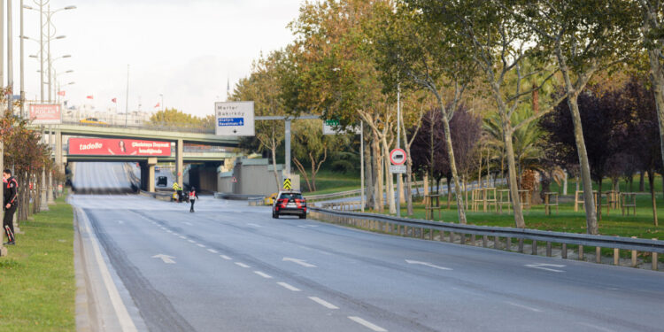 İstanbullular Dikkat, Bu Yollar Trafiğe Kapatılıyor