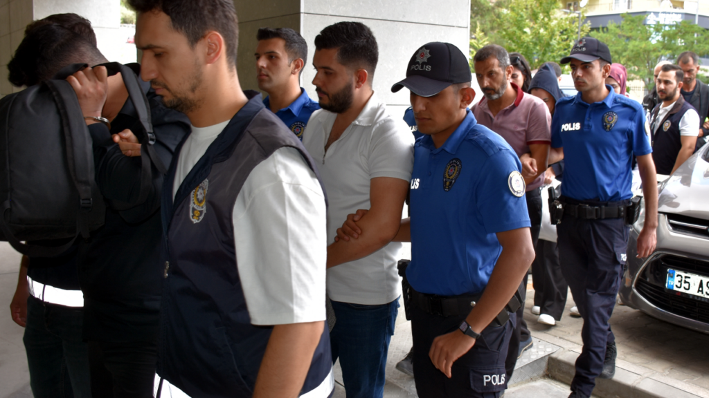 Kırıkkale'deki Vahşette 13 Kişi Tutuklandı: Cesedi 10 Yıl Derin Dondurucuda Saklamışlardı