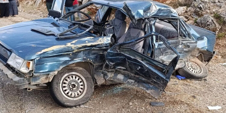 Konya'da Feci Kaza, Hurdaya Dönen Araçta Can Verdi