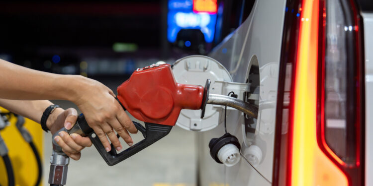 ÖTV İndirimi Buhar Oldu! Motorin ve Benzine Dev Zam