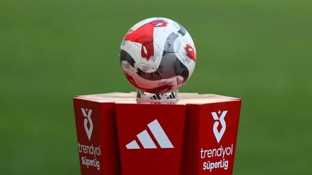 Süper Lig'de 2. ve 3. Haftanın Maç Programı Paylaşıldı