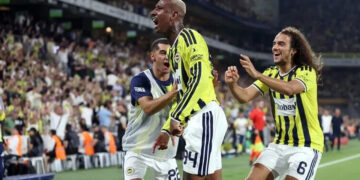 Talisca Fenerbahçe'ye Veda Mı Ediyor? Konyaspor Maçı Kadrosundan Çıkarıldı