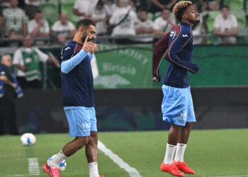 Trabzonspor-Ferencvaros Maçında Kırmızı Kart Çıktı