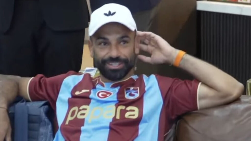 Trabzonspor Yıldızına Kavuşuyor, Muhammed Salah'ı Taşıyan Uçak İstanbul'a İndi