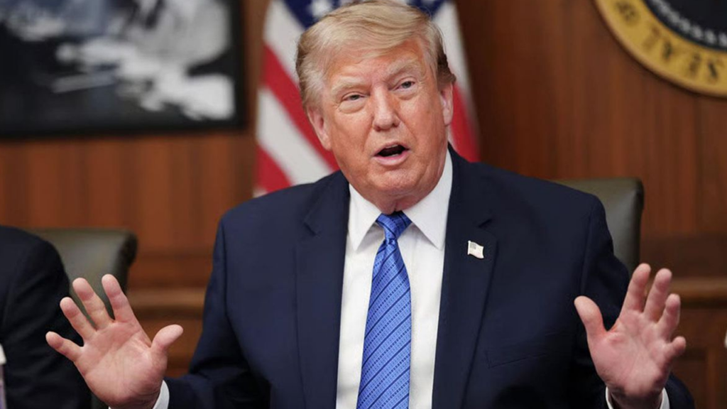 Trump'tan İran'a Ağır Tehdit: 'Başını Kesmeden Önceki Son Şansı'