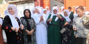 Cizîr’de Barış Anneleri Derneği açıldı